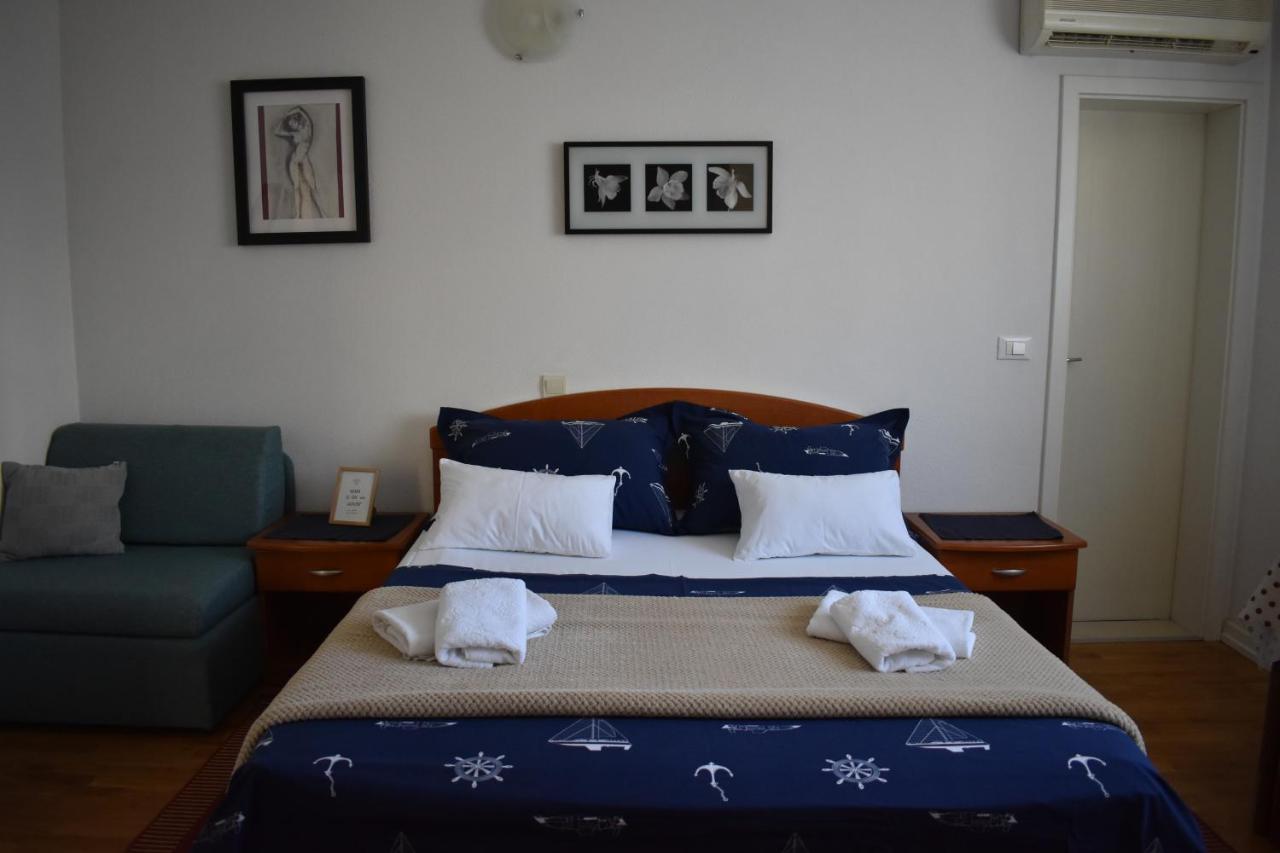 Apartments Bombonin Makarska Eksteriør billede