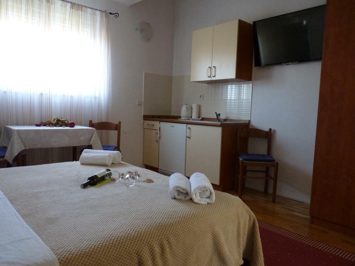 Apartments Bombonin Makarska Eksteriør billede
